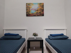 4 airconditioned rooms and fully furnished Guesthouse in Muar Town